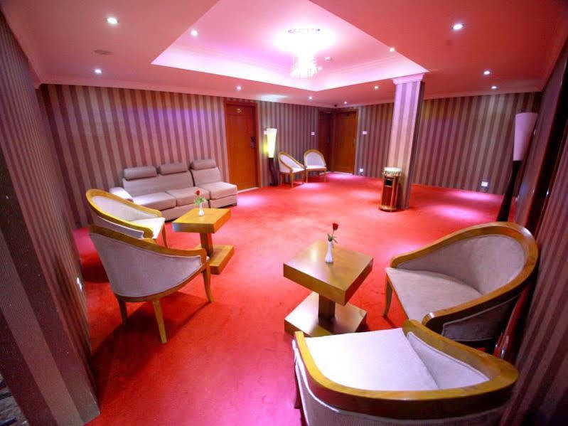 Hotel Sea Pearl Коллам Экстерьер фото